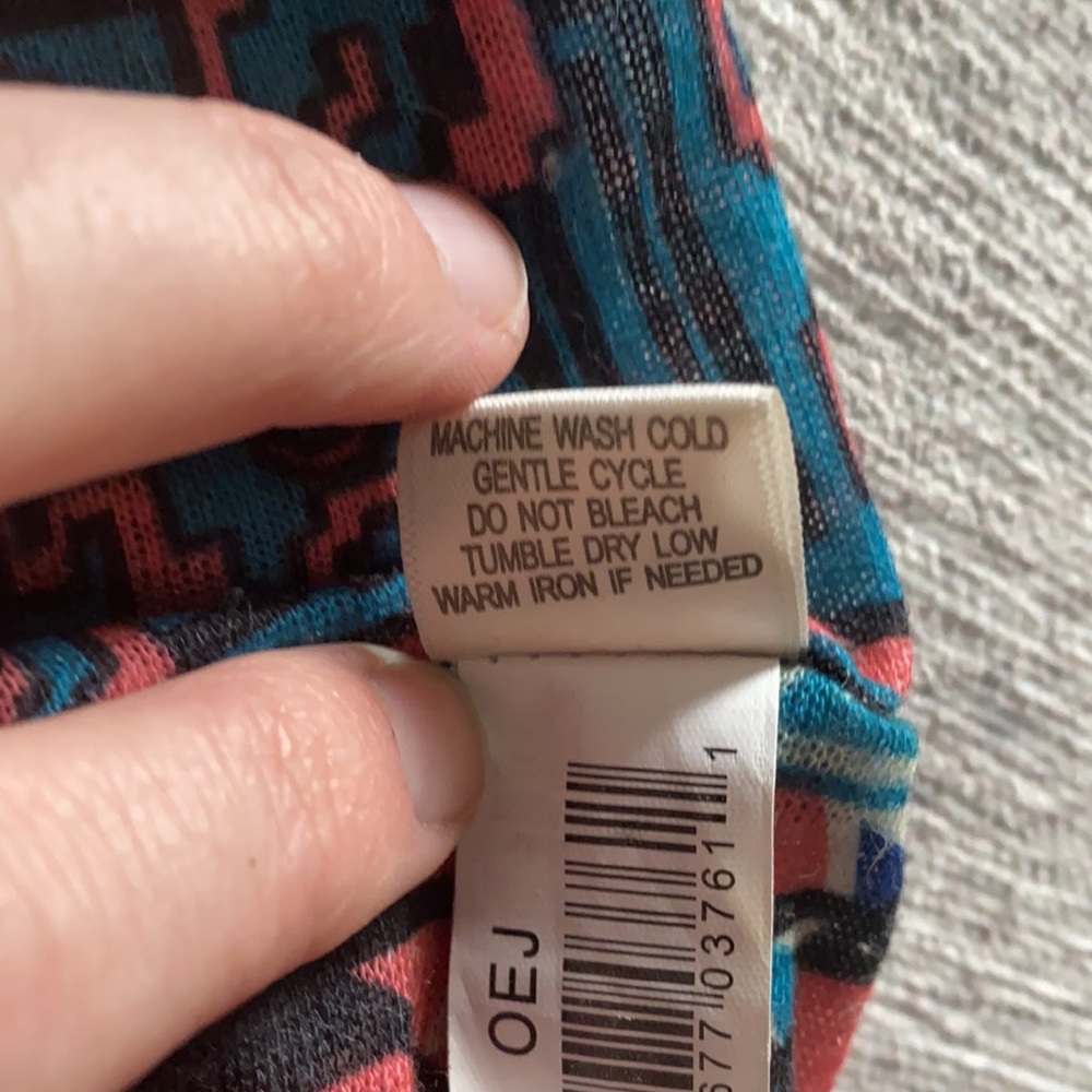 Neon Soul Aztec Patterned infinity Scarf - Picture 9 of 9